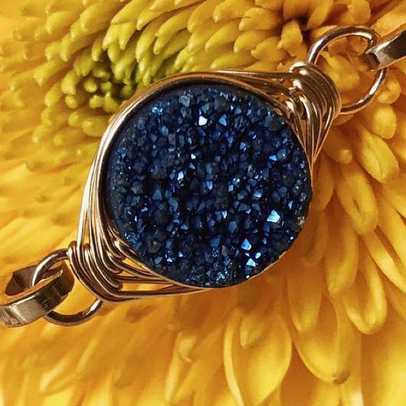 Kinsley Armelle Gold Bracelet with Blue Minerals - Picture 12 of 12